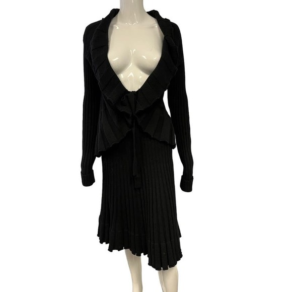 valentino Dresses & Skirts - VALENTINO Black Ruffle Accent Knit Sweater Pleated Knee Length Skirt Set 48 US12